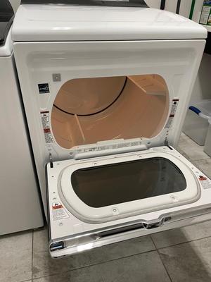 Whirlpool smart washer / gas dryer matching set purchased 2024