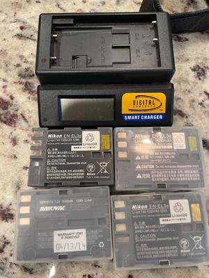 Nikon D300 Outfit DSLR Camera 18-200mm AFS DX with extra lens and accessories