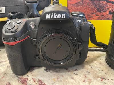 Nikon D300 Outfit DSLR Camera 18-200mm AFS DX with extra lens and accessories