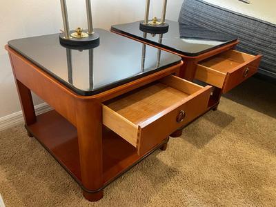 2 National Mt Airy end tables with 2 matching lamps