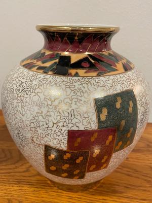 Misc decor items hourglass, ginger jar vase