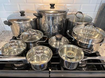 Misc pots and pans kitchen lot