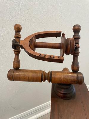 VINTAGE SPINNING WHEEL