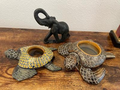 Lot of 3 decor items elephant turtle