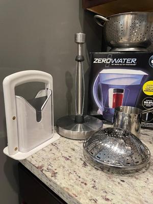 Misc kitchen lot