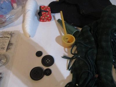 Assortment Of Home Decor & Crafts