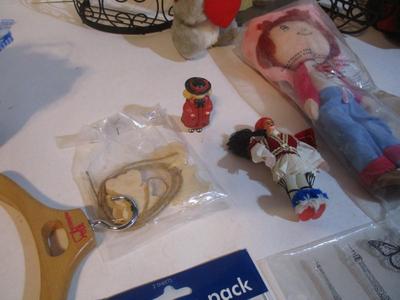 Assortment Of Home Decor & Crafts