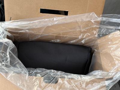 LOT 81G: Golf Collection - Bags, Clubs, Balls, Tees, Trainers, Travel Bag