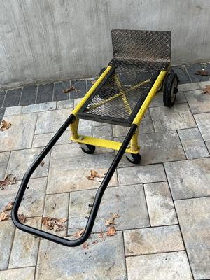LOT 83G: Hand Truck / Dolly