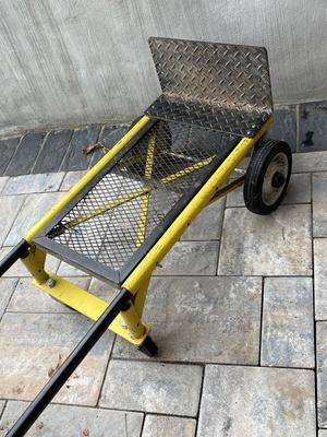 LOT 83G: Hand Truck / Dolly