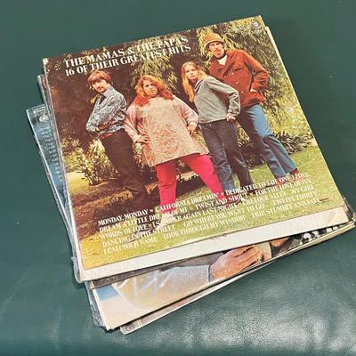LOT 87Z: Classic Folk / Pop Vinyl Record Albums - Mamas & The Papas, Simon & Garfunkel, James Taylor and More