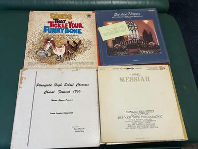 LOT 88Z: Big Lot of Vinyl Records - Willie Nelson, Barbra Streisand, The 4 Seasons and More