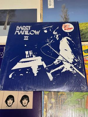 LOT 88Z: Big Lot of Vinyl Records - Willie Nelson, Barbra Streisand, The 4 Seasons and More