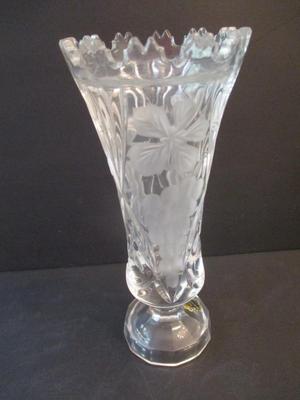 Vintage Beyer Lead Crystal Glass Vase With Leaves & Grapes Approx 7 1/2" Tall
