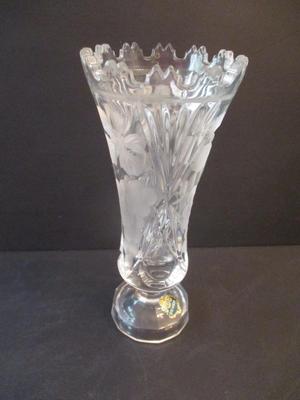 Vintage Beyer Lead Crystal Glass Vase With Leaves & Grapes Approx 7 1/2" Tall