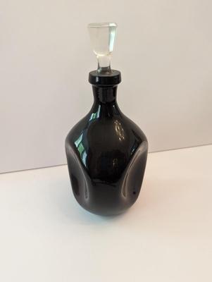 Cambridge Ebony Pinch Decanter Approx 11" Tall