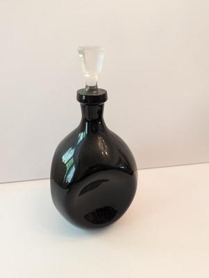 Cambridge Ebony Pinch Decanter Approx 11" Tall