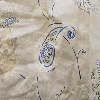 Rolls of Fabric & More (1018FR-MG)