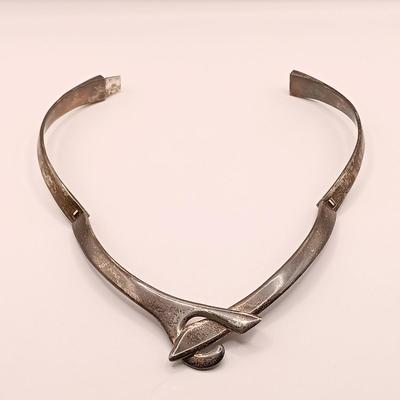 LOT 11: Vintage Taxco 925 Mexico Hinged Choker 103.6g