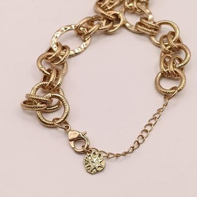 LOT 24: Monet Link Chain Necklace, Venôme Link Chain Necklace, Crown Trifari Snake Chain Necklace & More