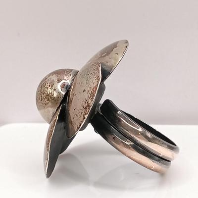 LOT 26: BH 925 Sterling Heart Ring 13.39g, 950 Flower Ring 10.73g & Israel 925 Ring with Garnet-Tone Stones 7.94g