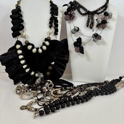 LOT 62: Besty Johnson, Hecho A Mano, Cookie Lee & More