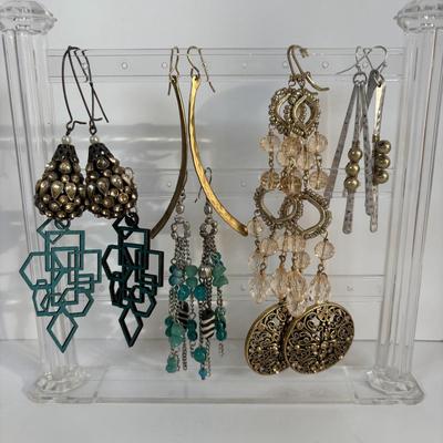LOT 68: Earrings and More