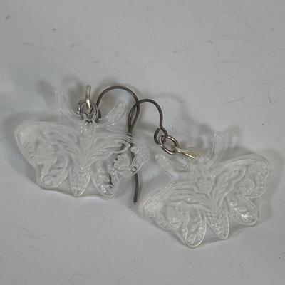 LOT 68: Earrings and More