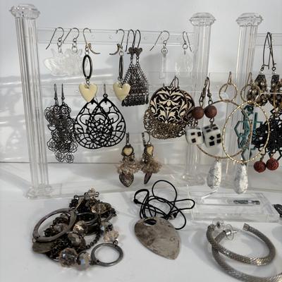 LOT 68: Earrings and More