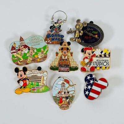 LOT 73: Disney Pin Collection