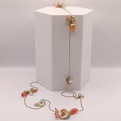 LOT 139: Agate Slice Necklaces, Flower Charm Necklace & More