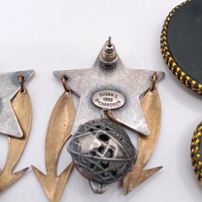 LOT 147: Large Collection of Vintage Costume Earrings