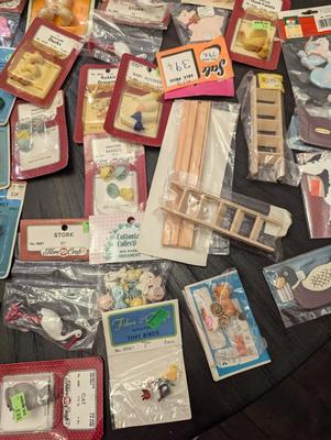 Vintage Miniature Crafts #25