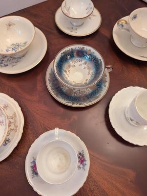 Vintage Bareuther Waldsassen Schezar Winterling Bavaria Schirnding Qualitäts Porzellan Cups & Saucers