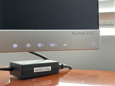 HP Pavilion 27xi 27" LED Monitor