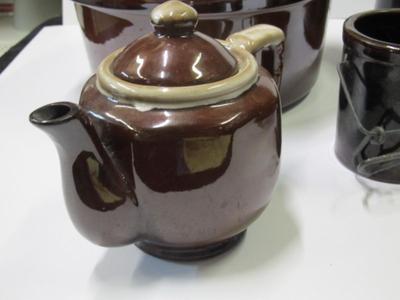 Vintage Crock Pots & Teapots USA & Pfaltzgraff