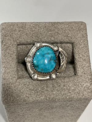 Vintage Turquoise and sterling small size ring