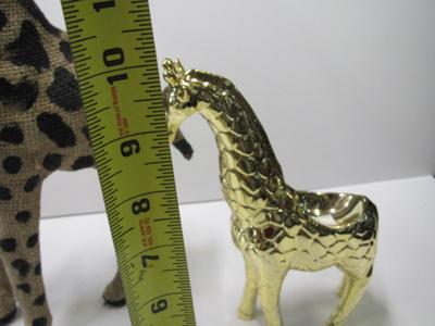 Giraffe Figures