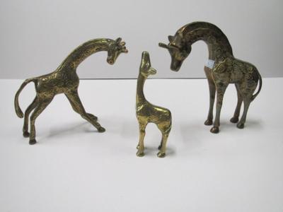 Vintage 60's Mid Century Modern Hollywood Regency Solid Brass Giraffes