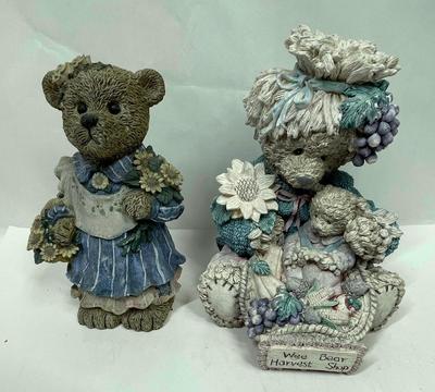 Lot of two resin Figurines for Garden or Patio Decor