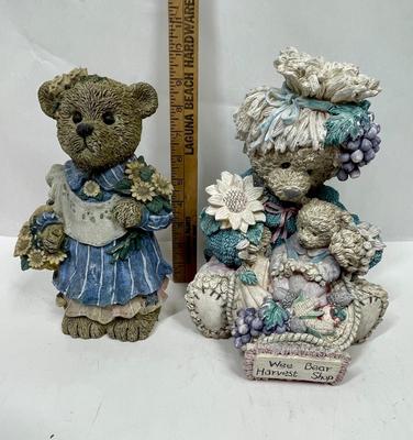 Lot of two resin Figurines for Garden or Patio Decor