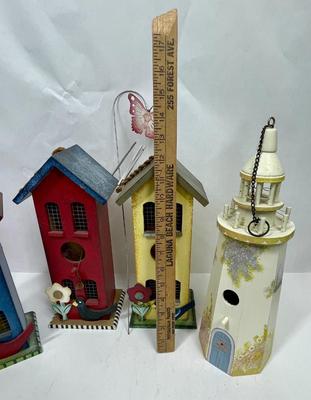 Lot of 4 Wooden Birdhouse Garden Decor