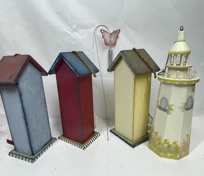 Lot of 4 Wooden Birdhouse Garden Decor