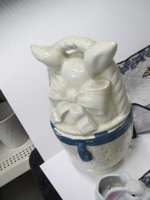 Bunny Collection Vintage Ceramic Cookie Jar