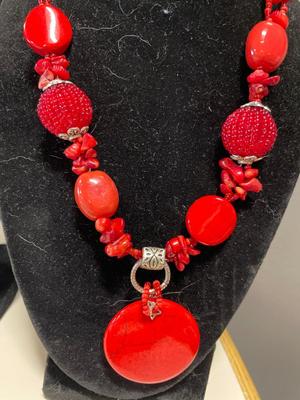 Large & in charge necklaces