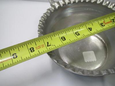 Vintage Casted Aluminum Armetale Basket Style Bowl With Handles Pie Crust Rim