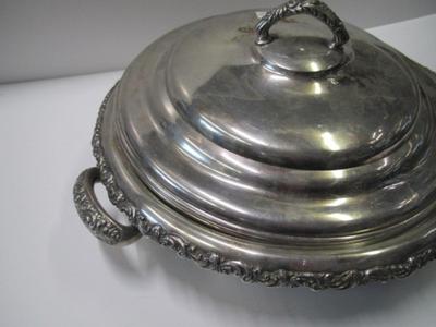 Vintage Meriden B. Company Silverplate Lidded Serving Casserole Dish