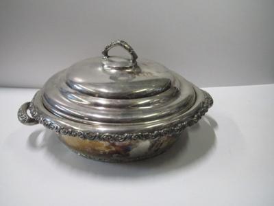 Vintage Meriden B. Company Silverplate Lidded Serving Casserole Dish