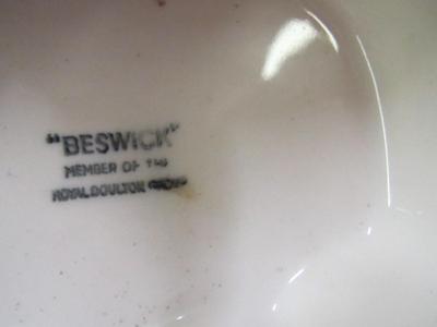 Royal Doulton Beswick Tree Stump Display
