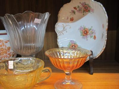 China & Glass Home Decor